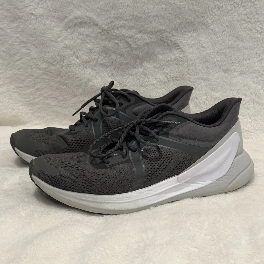 Lululemon Blissfeel Run 2 Shoes Black/Asphalt Grey Women's size 11